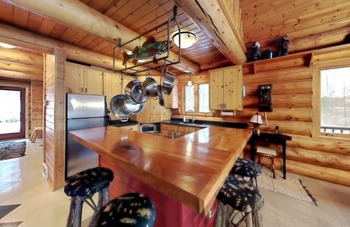 Hayward Cabina | Grand View Lodge -New Listing With Room For The Family