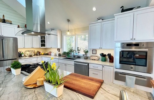 Port Clyde Casa | Grand View: Oceanfront Elegance in Port Clyde