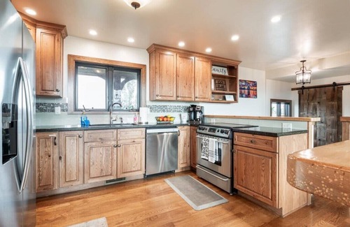 Leigh Creek Estates Casa | Grand View Homestead - Grand Targhee, Jackson Basecamp
