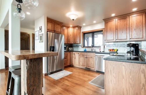 Leigh Creek Estates Casa | Grand View Homestead - Grand Targhee, Jackson Basecamp