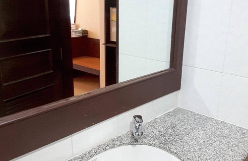 Nakhon Sawan Hotel | Grand Visanu Hotel