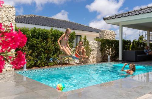 Belnem Complejo | Grand Windsock Bonaire