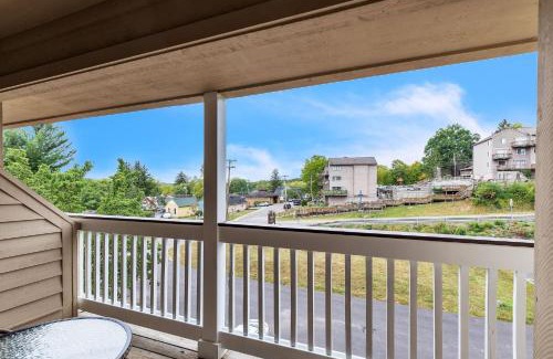 Nashville Apartamento | Grand Wood Suites - 3rd Floor Front Side Penthouse Suite 303