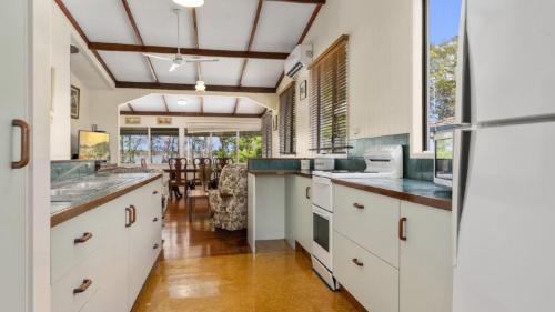 Bellara Casa | Grandads Beach House