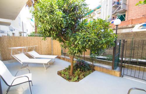 Varazze Apartamento | Grande BILOCALE con POSTO AUTO PRIVATO e GIARDINO