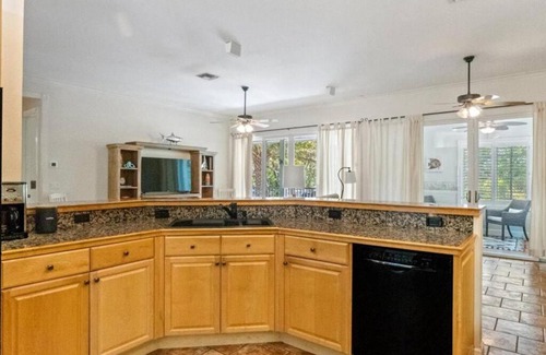 Boca Grande Casa | Grande Canal - Captivating 3 bedroom retreat