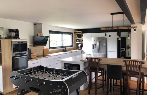 Saint-Medard-en-Jalles Casa | Grande Maison Avec Piscine