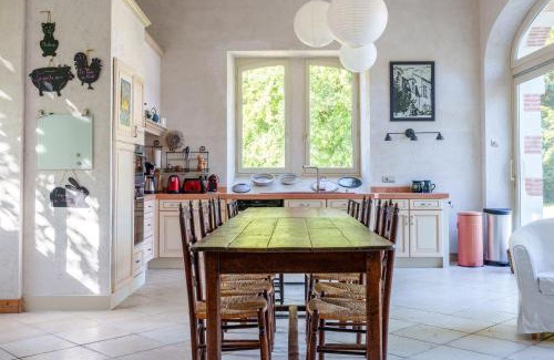 Saint-Benoit-la-Foret Casa | Grande maison familiale 15 p entre Azay et Chinon