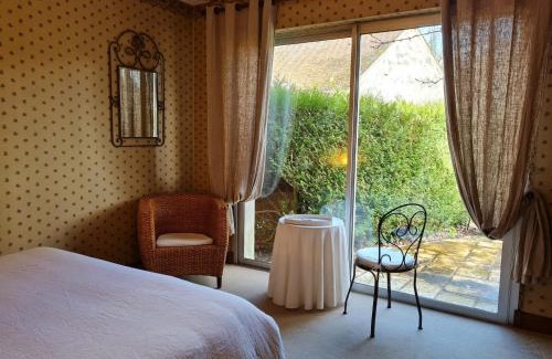 Saint-Martin-d'Abbat Cama Y Desayuno | Grande maison calme avec jardin et rivière - FR-1-590-263