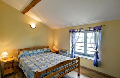 Lure Casa | Grande Maison Authentique avec Jardin Privé, Terrasse et VTT - Hébergement pour 15 Personnes - FR-1-496-109