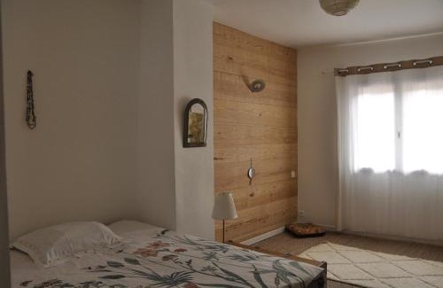Lisle-sur-Tarn Casa | Grande maison cosy en cœur de village