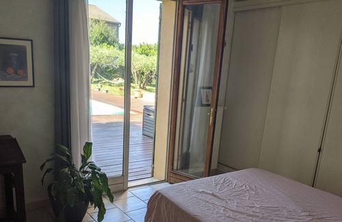 Venejan Villa | Grande Villa Avec Piscine Pour Vacances Réussies