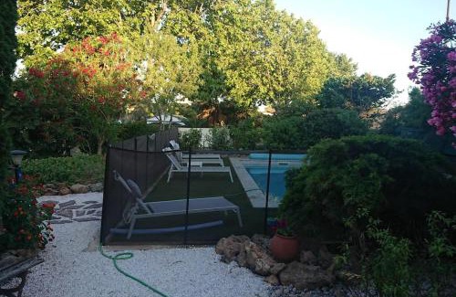 Pinet Villa | Grande villa entièrement rénovée avec piscine