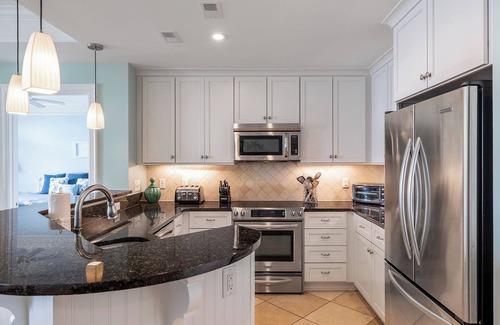 Salter Path Condominio | Grande Villas D-3, Oceanfront Condo in Indian Beach, NC!