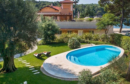 Cove Murtar Villa | Grandiose Mali Losinj Villa | Villa Venera | 8 Bedrooms | Beach front | Breathtaking Views of the Adriatic Sea | Spa facilities | Private pool and Hot Tub | Cikat