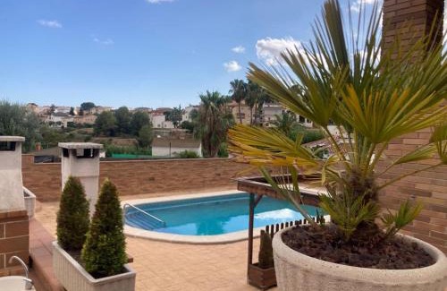El Castell de Montornés Chalet De Esquí | GRANDIOSO CHALET EN CASTELL DE POBLA MONTORNES