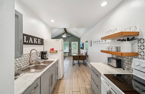 Grove Cabaña | GrandLake*Kayak*ForestView*Firepit*Kings*Lakefront