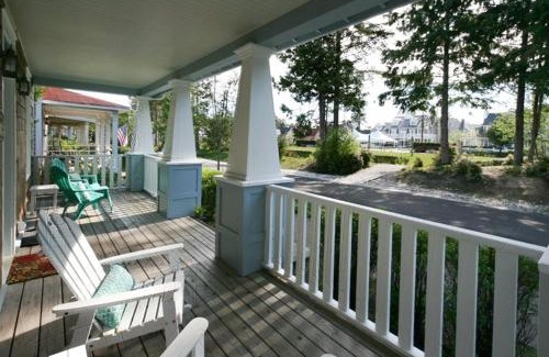 Seabrook Casa | Grandma Dorothys Cottage by Seabrook Hospitality