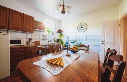 Velika Apartamento | Grandma's apartment