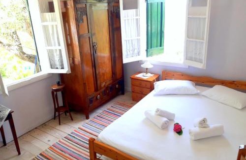 Aetos Casa | Grandmas Cottage
