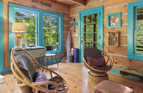 Marshall Cabina | Grandpa Dans Cabin+Mtn River view 34 acre retreat