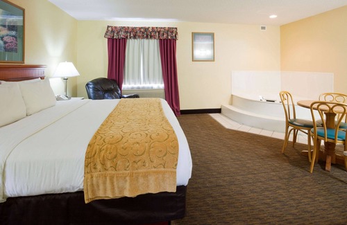 Waseca Hotel | Grandstay Hotel and Suites