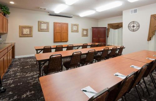 Rapid City Hotel | GrandStay Residential Suites Rapid City