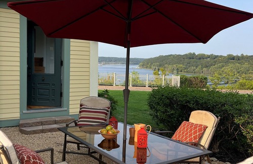 Stillwater Casa | FOXX BLUFF GUEST HOUSE-MEJOR VISTA EN AGUA FIJA