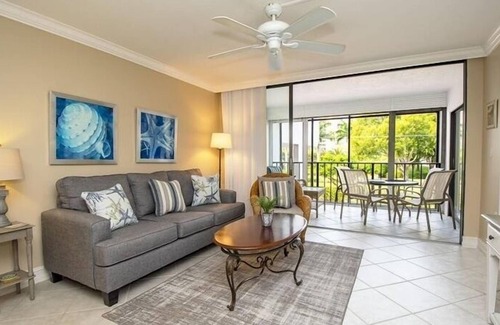 Marco Island Condominio | Grandview206 - Grandview 206 2 Bedroom Condo