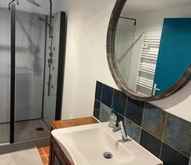 Saint-Etienne-de-Chigny Casa | Grange de caractère avec cour privée