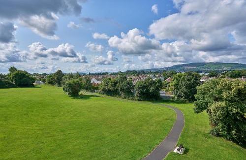 Stillorgan Apartamento | Grange One By Dublin At Home