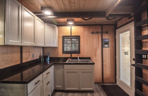 Seward Cabina | Granite Point Full Property