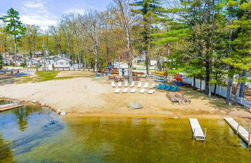 Laconia Casa | Granite State Serenity