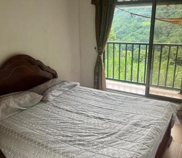 La Mesa Casa | Granja Autosostenible Monte Real