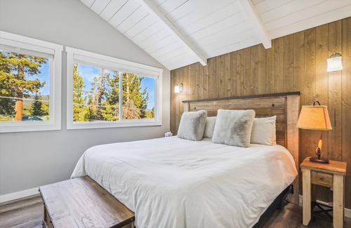 Comstock Acres Casa | Granlibakken by Tahoe Getaways 3BR- West Shore - Private Hot Tub-Dog OK