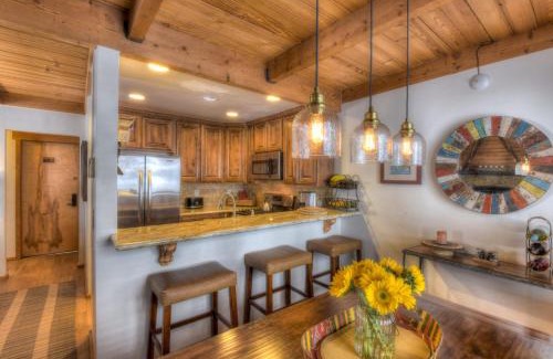 Tahoe Woods Casa | Granlibakken Retreat Near Tahoe Beach