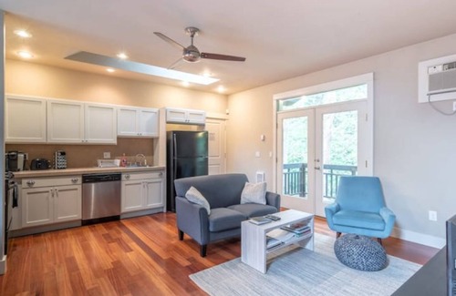 Far Southwest Casa | Granny Flat in leafy SW Portland