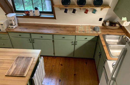 Murphy Cabina | Grape Creek Cleanest HOME 2 bed =Winter& FALL 1ba 1 bed July 1/2miLake Hiawassee