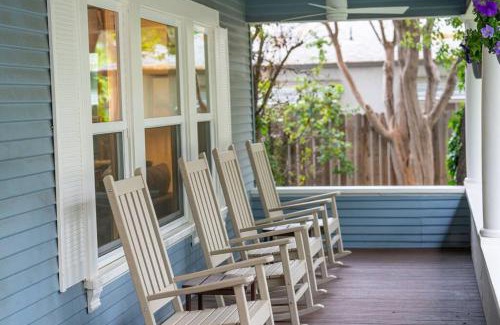 Lodi Casa | Grape Escape Inn & Suites