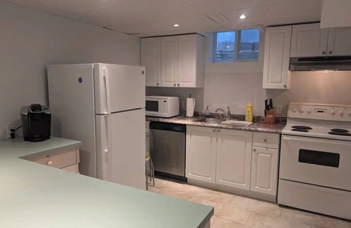 St. Catharines Apartamento | Grapeview Lower Level Apartment