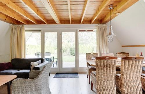 Zwiggelte Casa | Graspieper I Vrijstaand Huisje met Brede Tuin