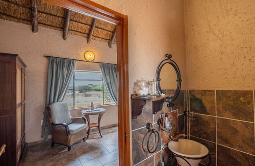 Ghanzi Cabina | Grassland Safari Lodge