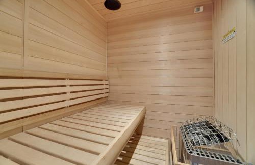 Lake Harmony Estates Casa | Grateful Escape AvantStay Hot Tub Sauna Deck Firepit Beach Access