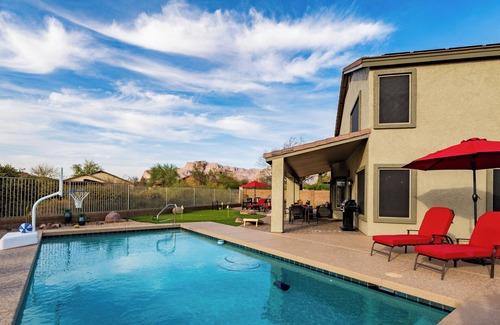Superstition Foothills Casa | Grateful Getaway | Outdoor Oasis, Heated Pool, Putting Green, Incredible Views