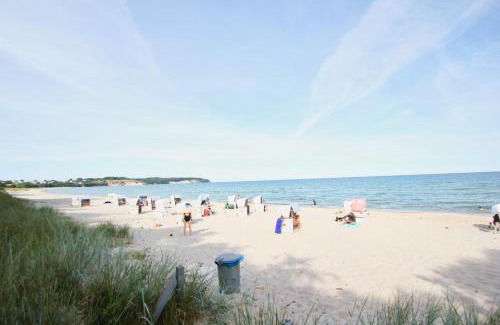 Gross Zicker Apartamento | gratis Nutzung vom AHOI Erlebnisbad und Sauna in Sellin - Haus Inselwind FeWo MEERbodden