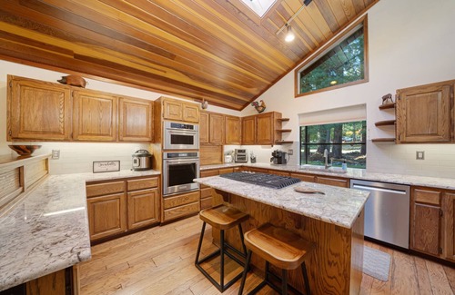 Graeagle Casa | Gray Haven at Graeagle - 46 Paiute