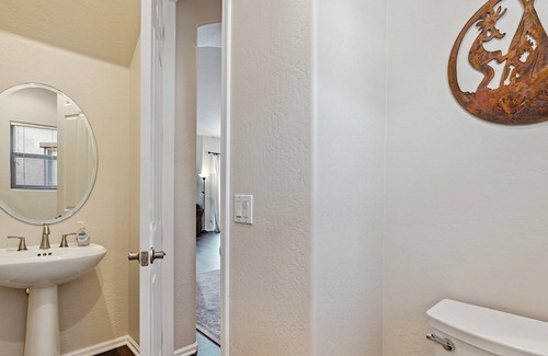 Talon Retreat Casa | Grayhawk Avian Superb 3 BR Townhome COM Pool