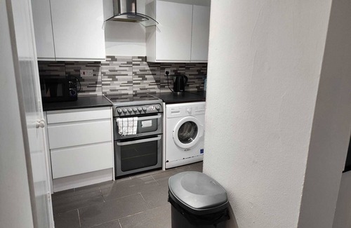 West Thurrock Apartamento | Grays Apartment with City Views lakeside shopping