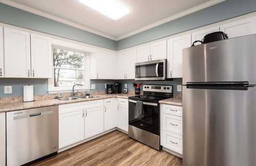 Rock Hall Casa | Grays Inn Creek Waterfront Pvt. Dock Kayaks & View