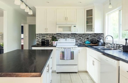 Picton Casa | Grays Lane - Minutes to Sandbanks